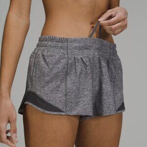 Lululemon Hotty Hot Low-Rise Lined short 2.5"- Gray Size 4